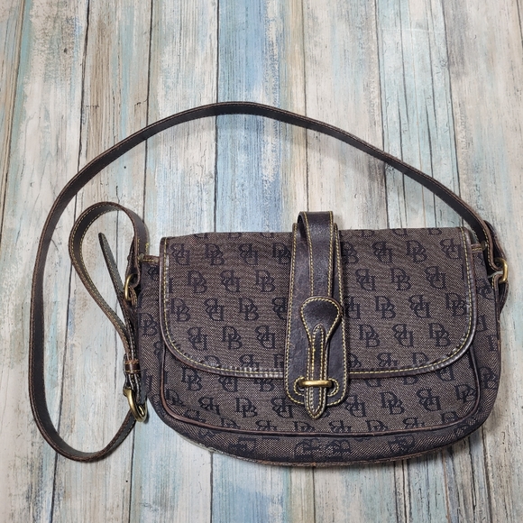 Dooney & Bourke  Flap Crossbody Purse. - Picture 1 of 16